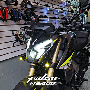 PULSAR NS 400 Z