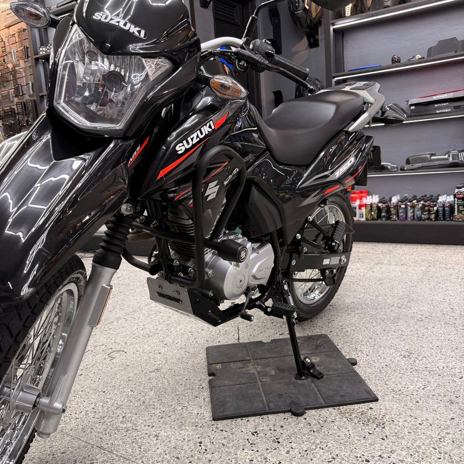 BARRA DE PROTECCION CON SLIDER CARBONO SIX SUZUKI DR 150
