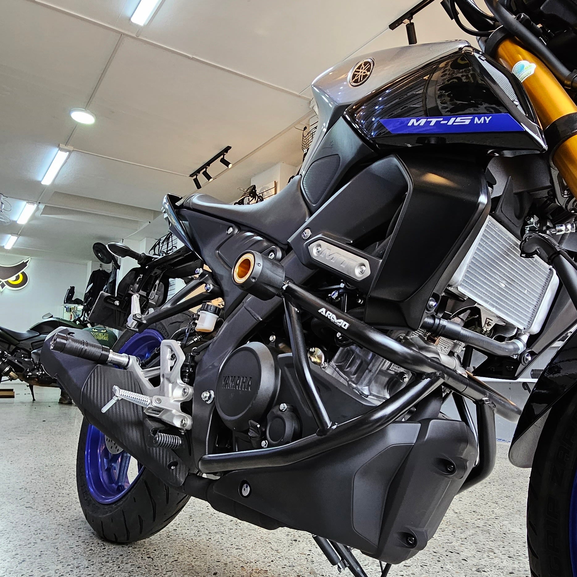 BARRA DE PROTECCIÓN CON SLIDER ARMO YAMAHA MT-15