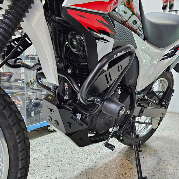 BARRA DE PROTECCIÓN CON SLIDER ARMO AKT TTR 2014/2024 - HONDA XR150 - HONDA XR190L ABS 2.0 - HONDA XRE 190 - SUZUKI DR 150 - VICTORY MRX 125 - MRX 150