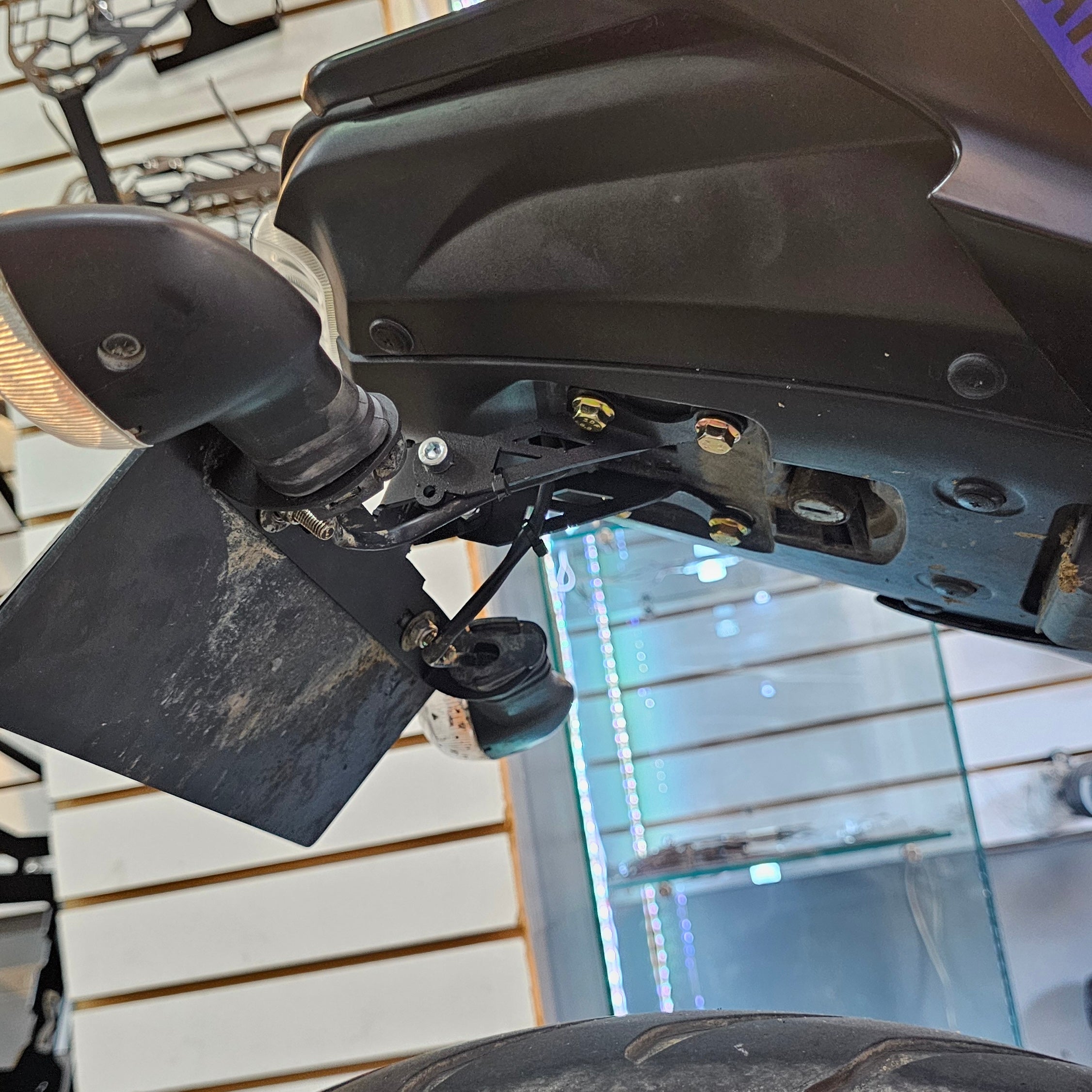 FENDER ELIMINATOR YAMAHA MT-15