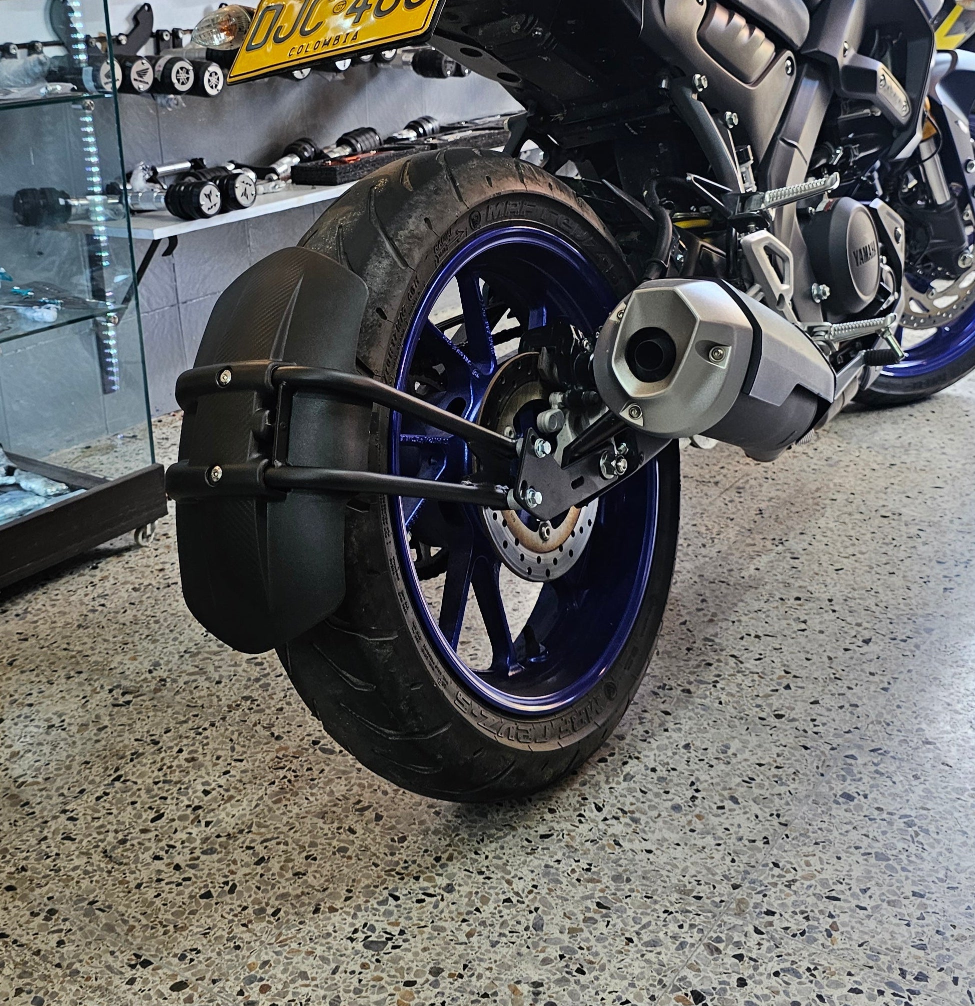 GUARDABARROS TRASERO UNIVERSAL MONO BRAZO