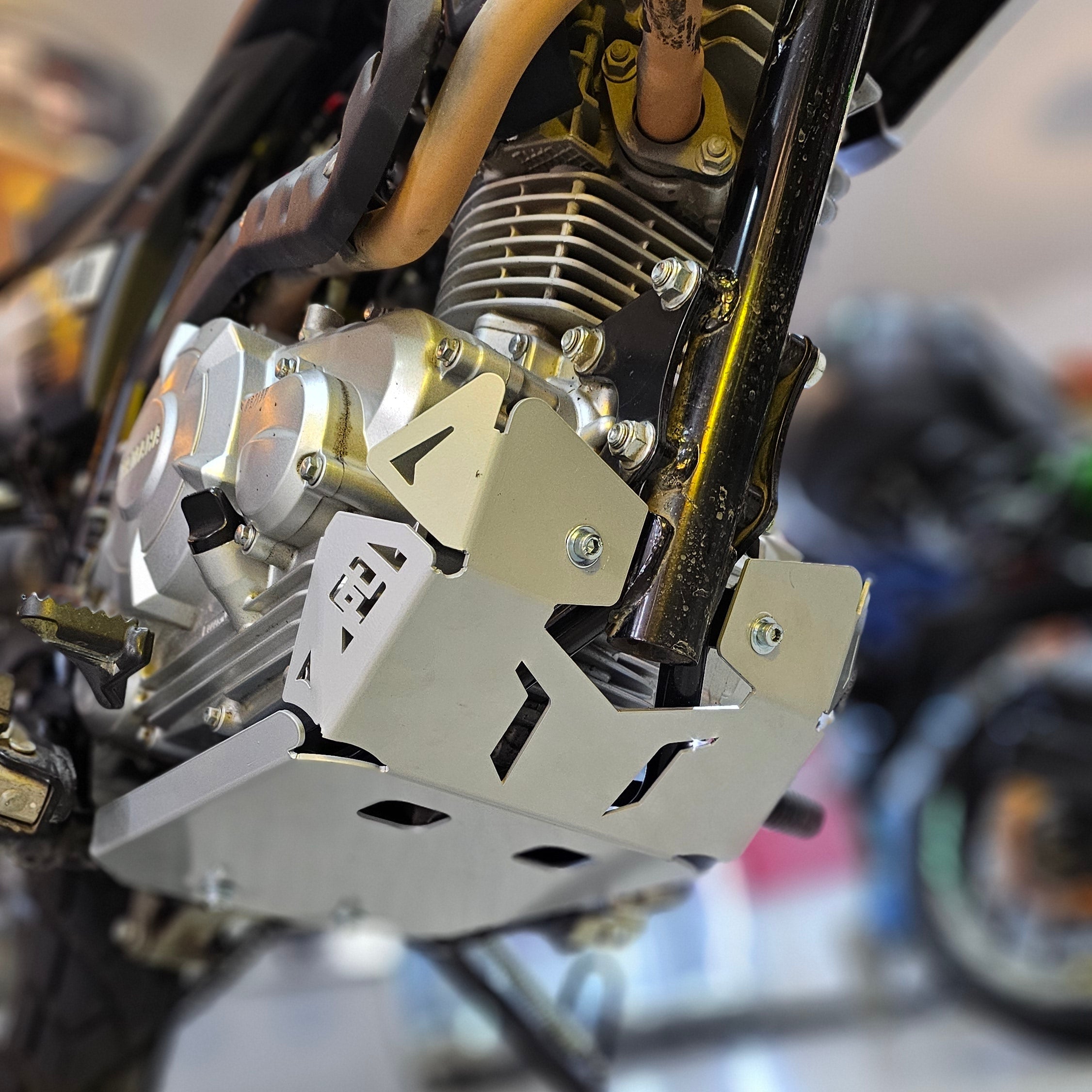 PROTECTOR DE MOTOR PECHERA YAMAHA XTZ 150 PROTAPER