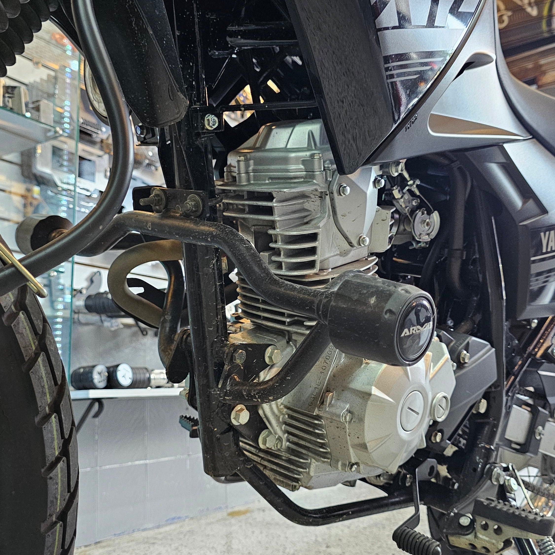 BARRA DE PROTECCIÓN CON SLIDER ARMO YAMAHA XTZ 150