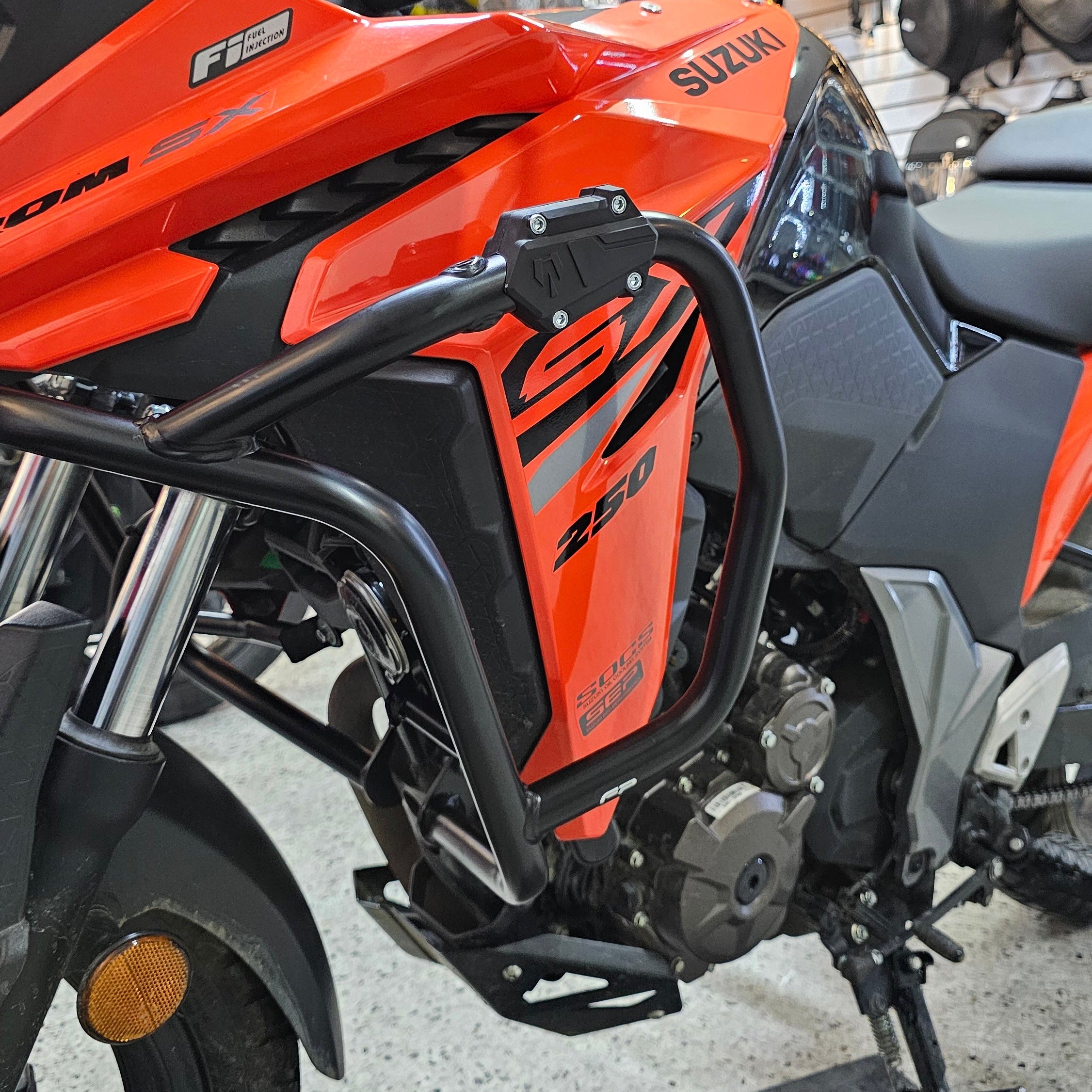 BARRA DE PROTECCIÓN CON SLIDER FP SUZUKI VSTROM 250 SX