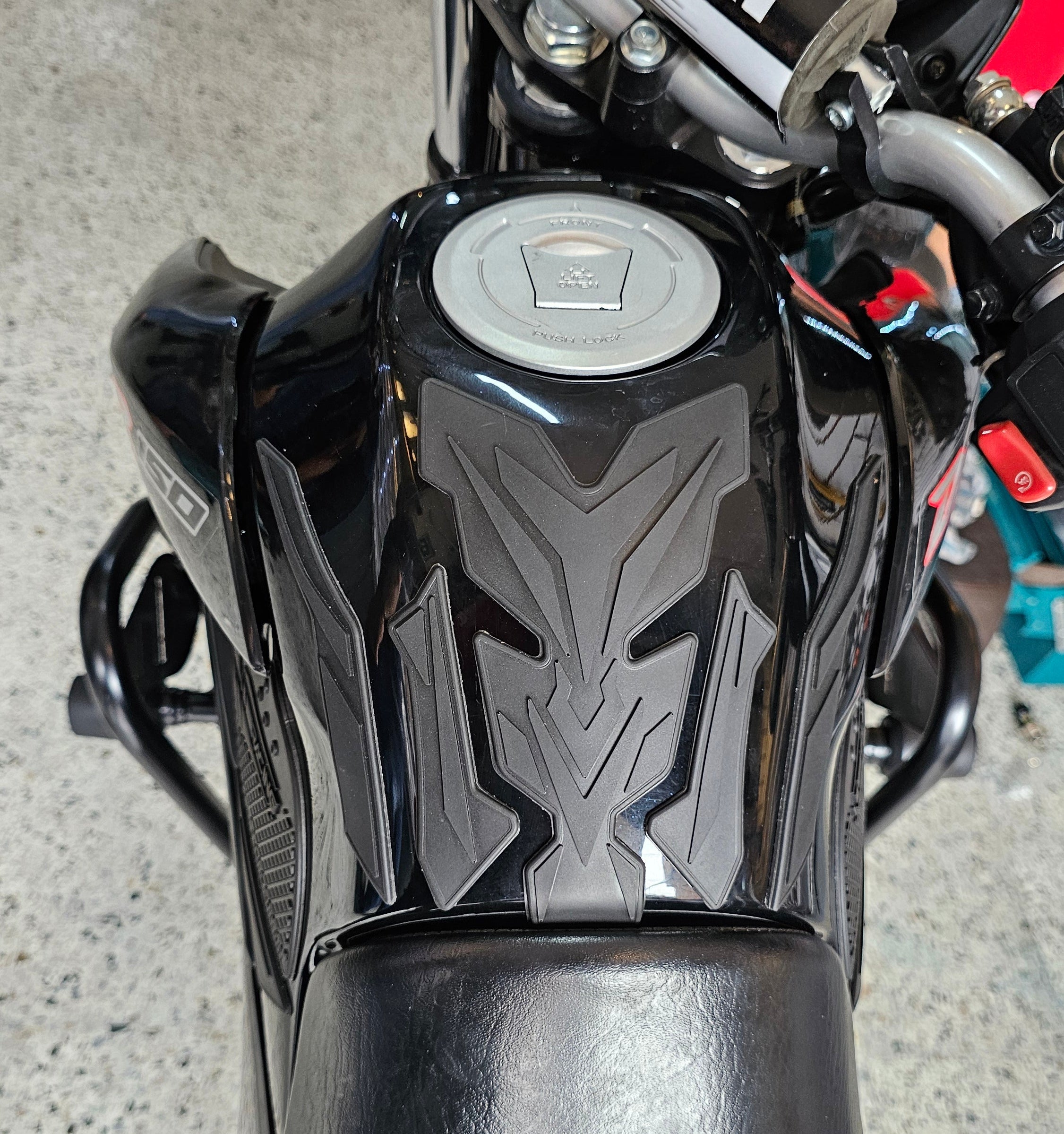 STOMPGRIPS - PROTECTORES DE TANQUE SPECIAL EDITION UNIVERSAL - SUZUKI DR 150 - HONDA NX 190