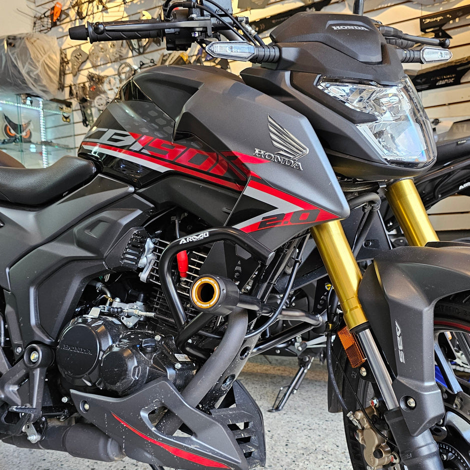 BARRA PROTECCIÓN CON SLIDER ARMO HONDA CB 190R 2.0 2025