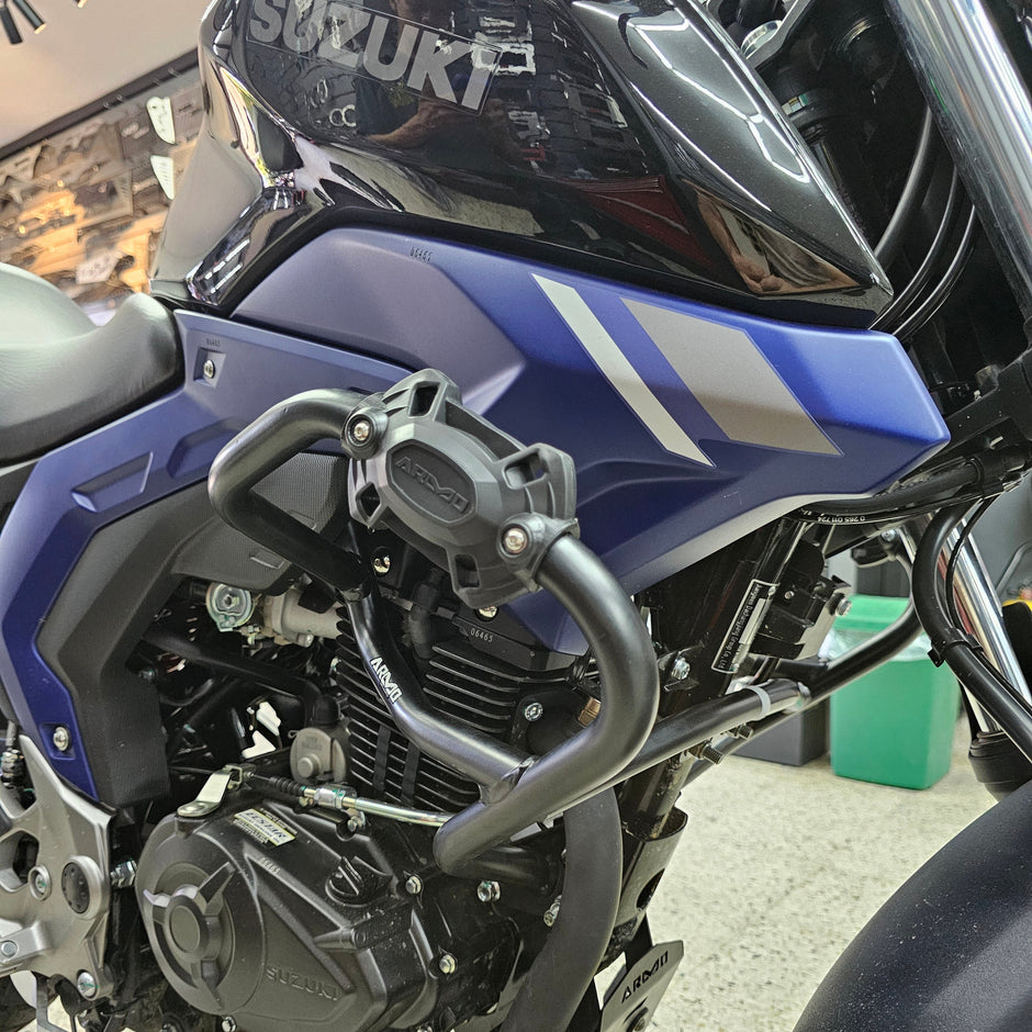 BARRA DE PROTECCIÓN CON SLIDER VSTROM 160 ARMO