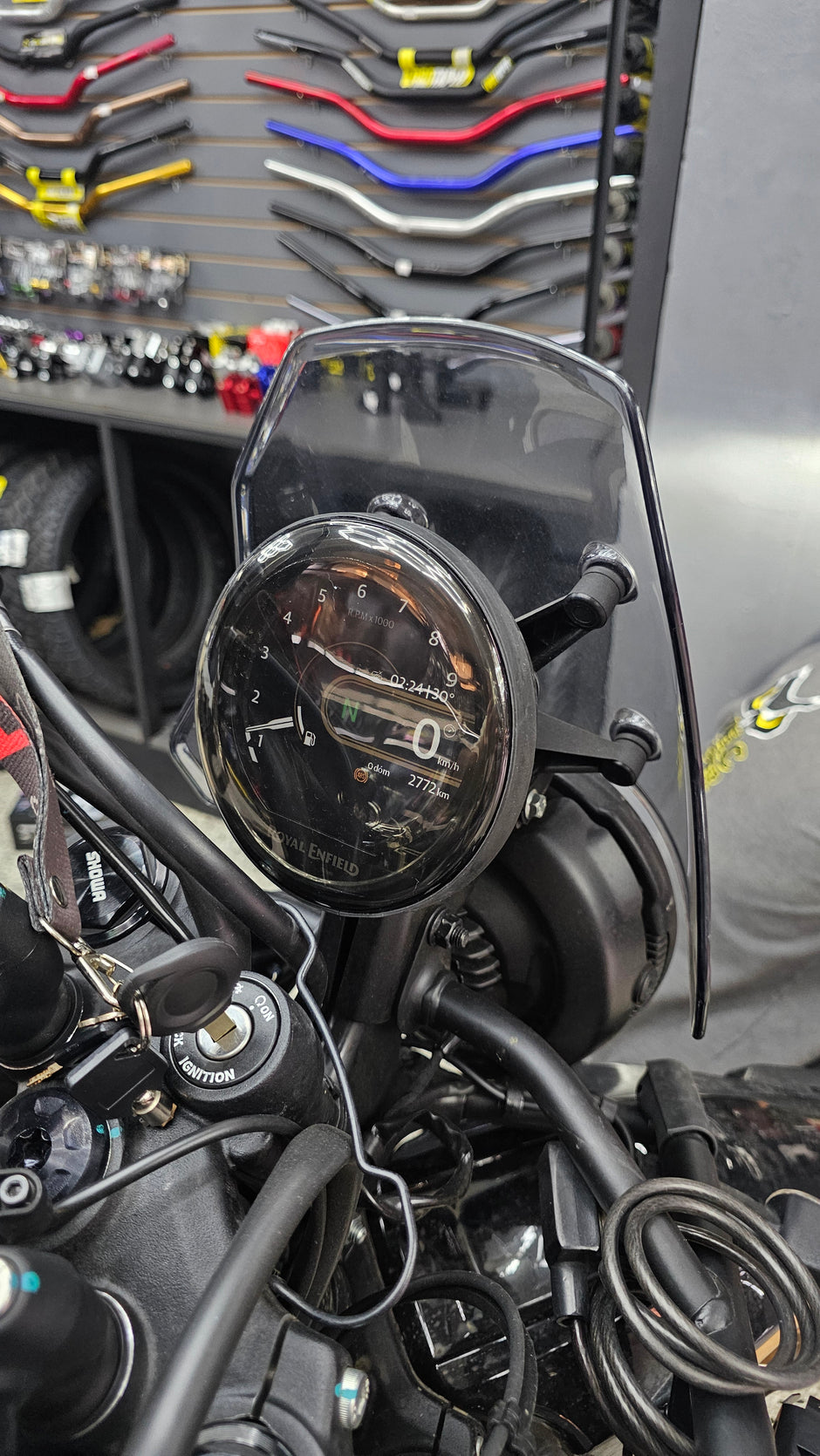 PROTECTOR DE TACOMETRO ROYAL ENFIELD HIMALAYAN 450