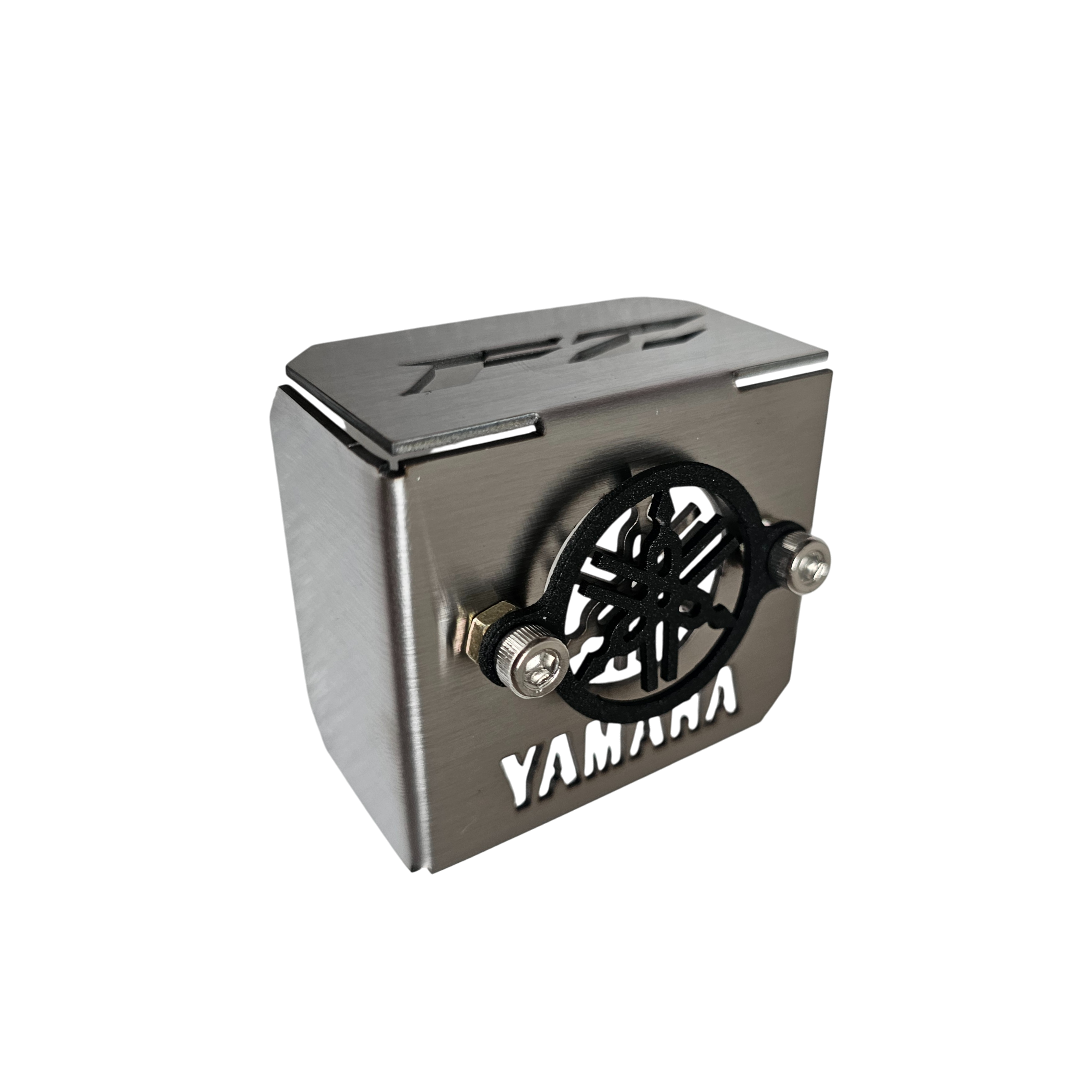 PROTECTOR DE BOMBA O DEPOSITO DE LIQUIDO DE FRENO TRASERO EN ACERO YAMAHA FZ25 - FZ 2.0 - FZ 3.0