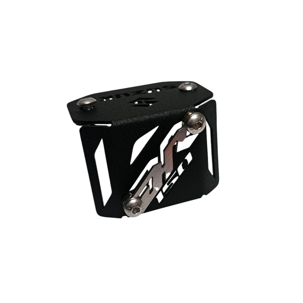 PROTECTOR DE BOMBA O DEPOSITO DE LIQUIDO DE FRENO DELANTERO EN ACERO SUZUKI DR 150