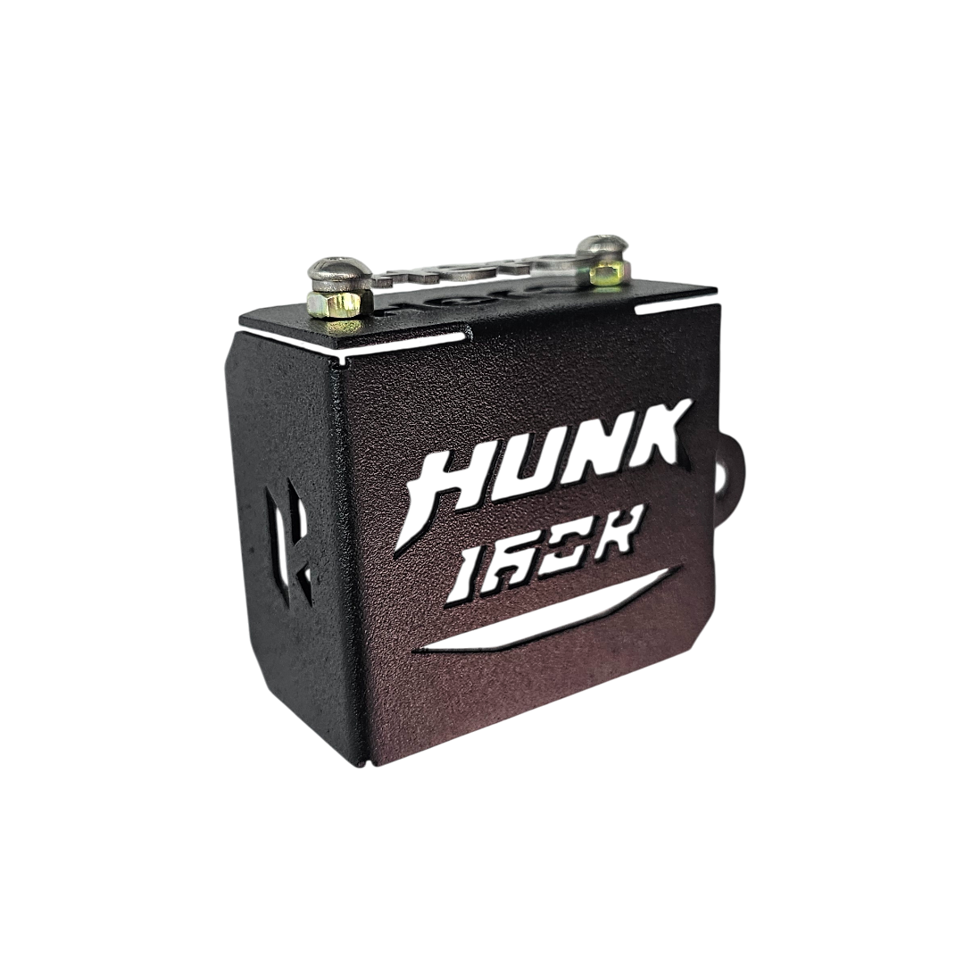 PROTECTOR DE BOMBA O DEPOSITO DE LIQUIDO DE FRENO DELANTERO EN ACERO HERO HUNK 160 4V