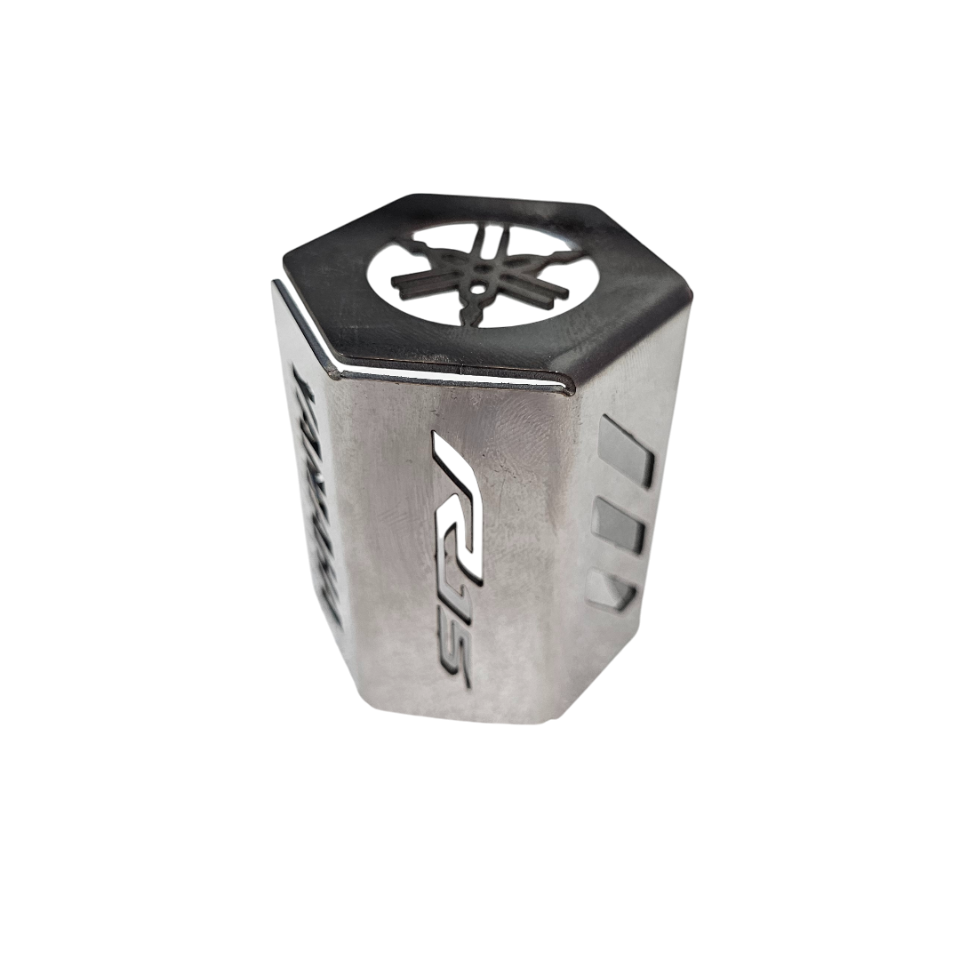 PROTECTOR DE BOMBA O DEPOSITO DE LIQUIDO DE FRENO TRASERO EN ACERO YAMAHA R-15