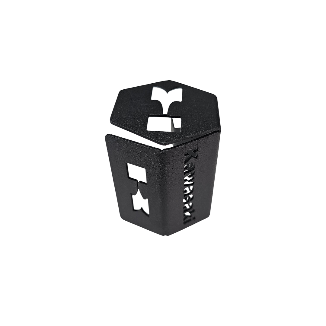 PROTECTOR DE BOMBA O DEPOSITO DE LIQUIDO DE FRENO TRASERO EN ACERO KAWASAKI Z400