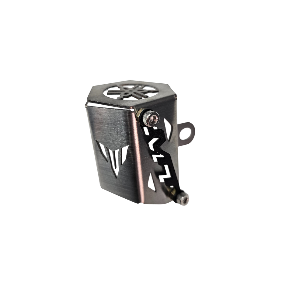 PROTECTOR DE BOMBA O DEPOSITO DE LIQUIDO DE FRENO TRASERO EN ACERO YAMAHA MT-15