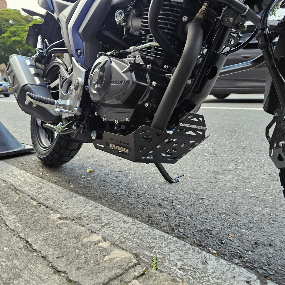 PROTECTOR DE MOTOR PECHERA SUZUKI VSTROM 160 NEGRO ID