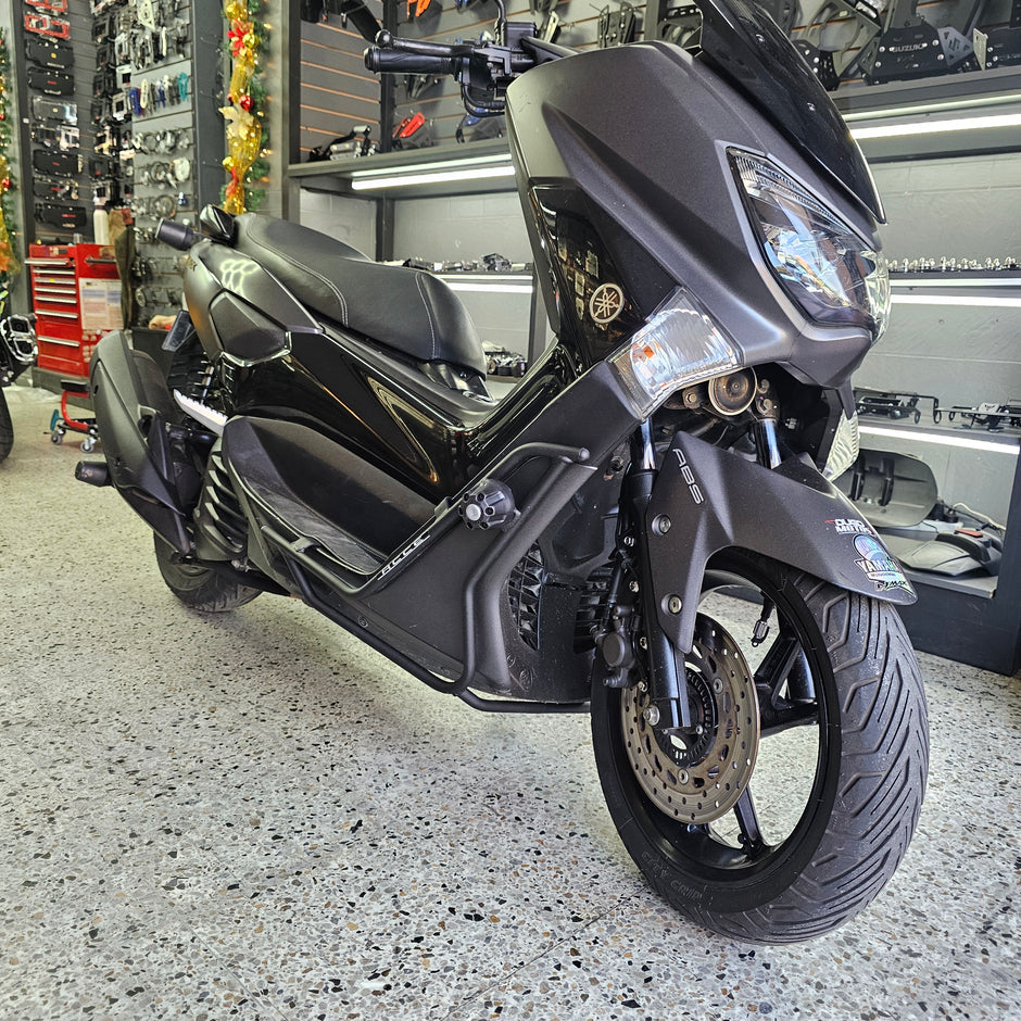 BARRA DE PROTECCIÓN CON SLIDER ARMO YAMAHA NMAX V1