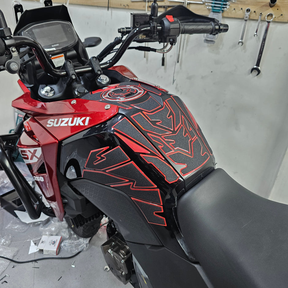 STOMPGRIPS - PROTECTORES DE TANQUE SEVEN DESIGN 7D HIDRO GEL SUZUKI VSTROM 250 SX (TIPO LIJA)
