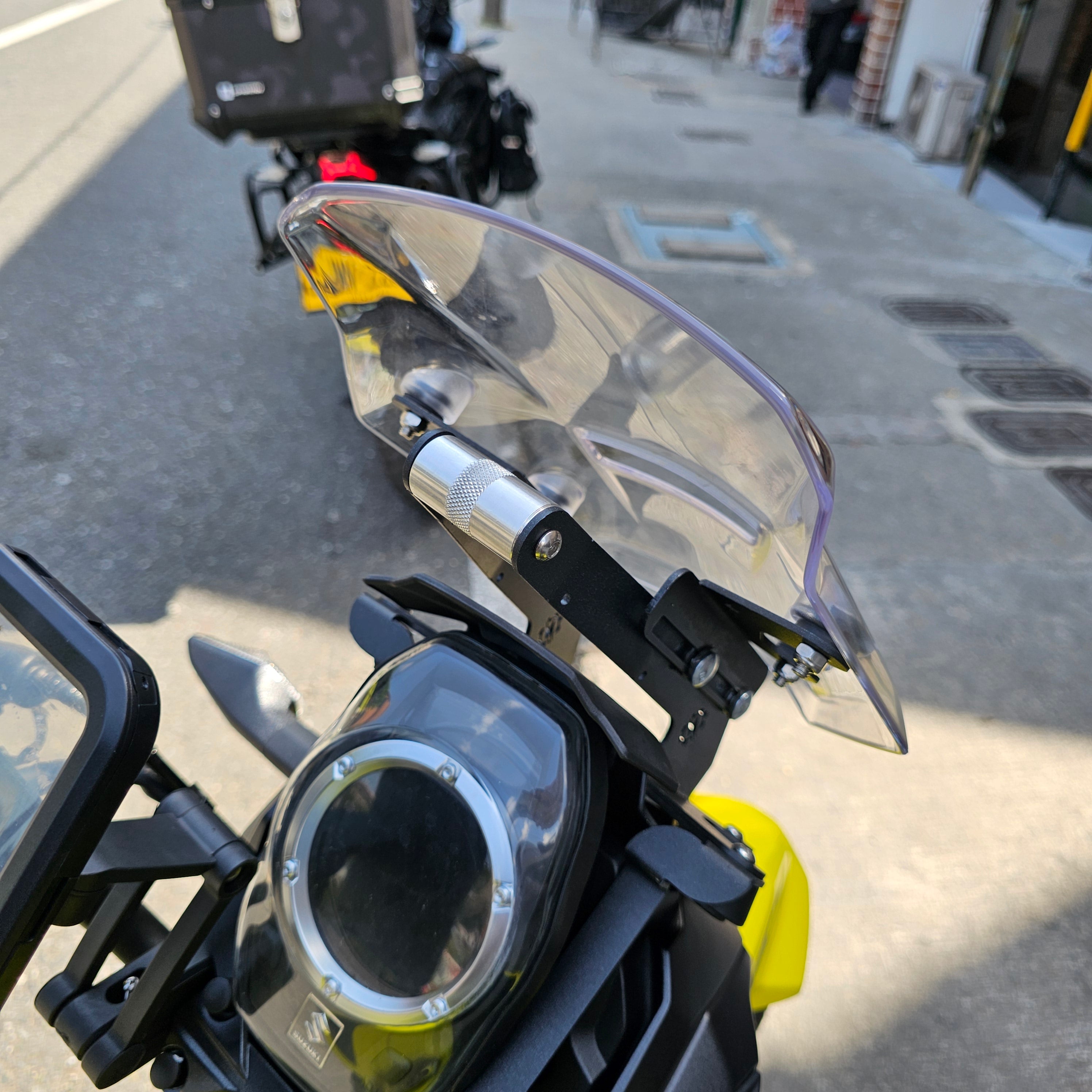 ELEVADOR O EXTENSOR DE CUPULA + SOPORTE GPS SUZUKI VSTROM 160