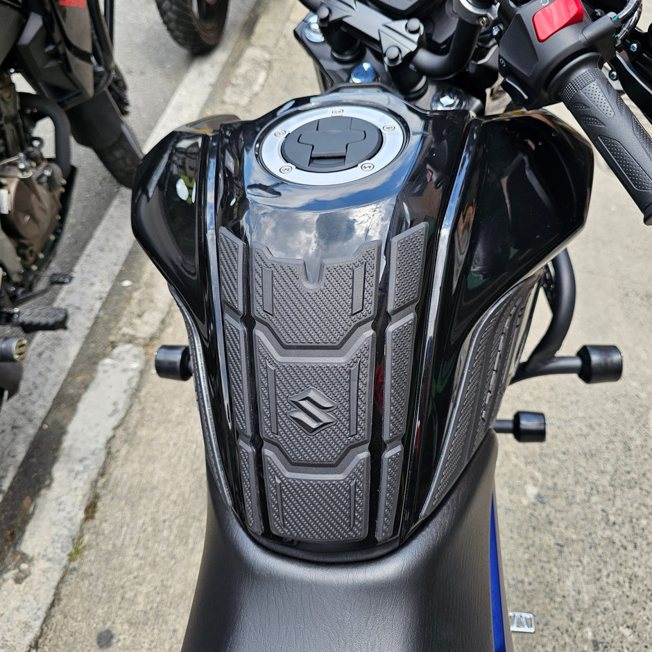 STOMPGRIPS - PROTECTORES DE TANQUE 3D SUZUKI VSTROM 160