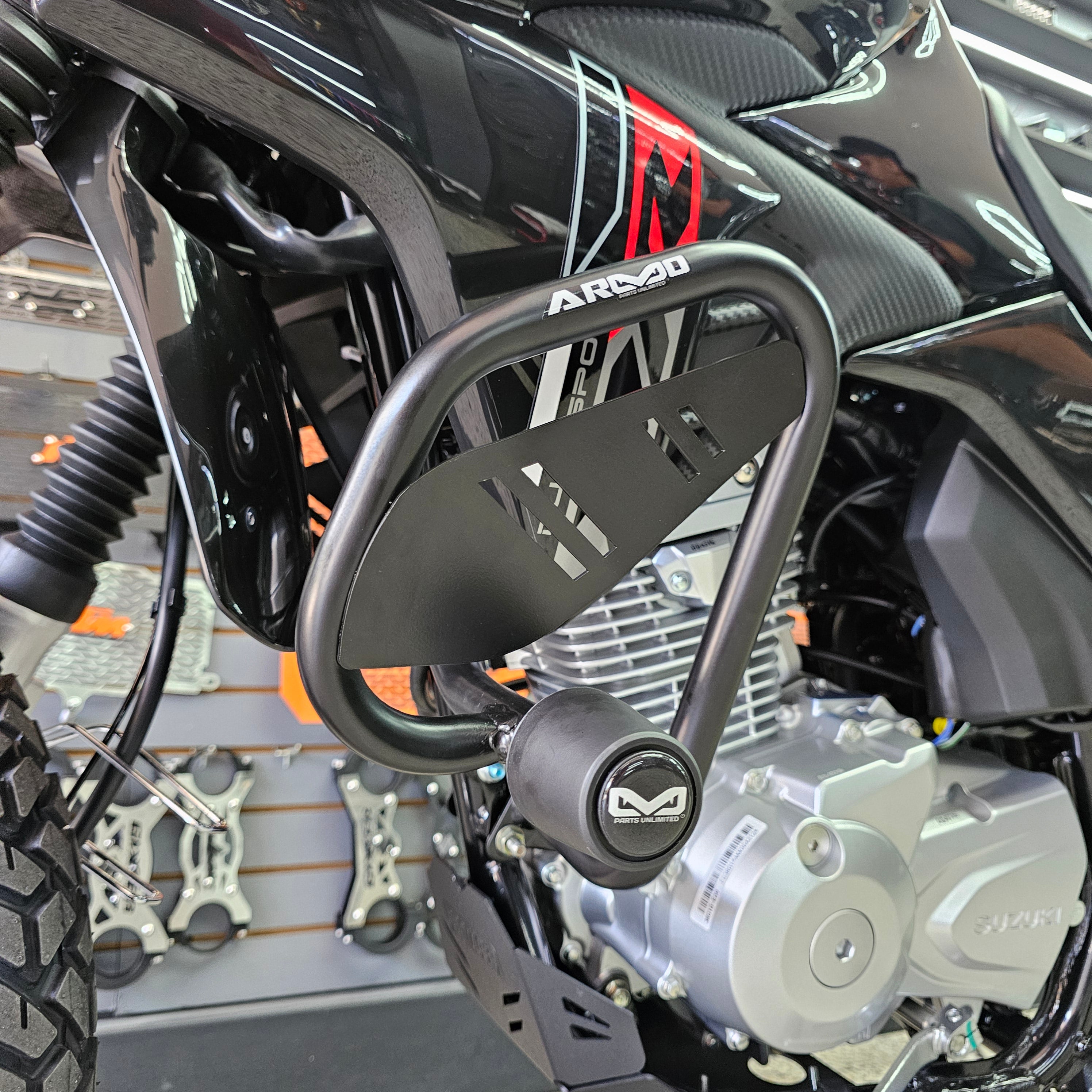 BARRA DE PROTECCIÓN CON SLIDER ARMO AKT TTR 2014/2024 - HONDA XR150 - HONDA XR190L ABS 2.0 - HONDA XRE 190 - SUZUKI DR 150 - DR 160X - VICTORY MRX 125 - MRX 150