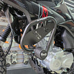 BARRA DE PROTECCIÓN CON SLIDER ARMO AKT TTR 2014/2024 - HONDA XR150 - HONDA XR190L ABS 2.0 - HONDA XRE 190 - SUZUKI DR 150 - DR 160X - VICTORY MRX 125 - MRX 150