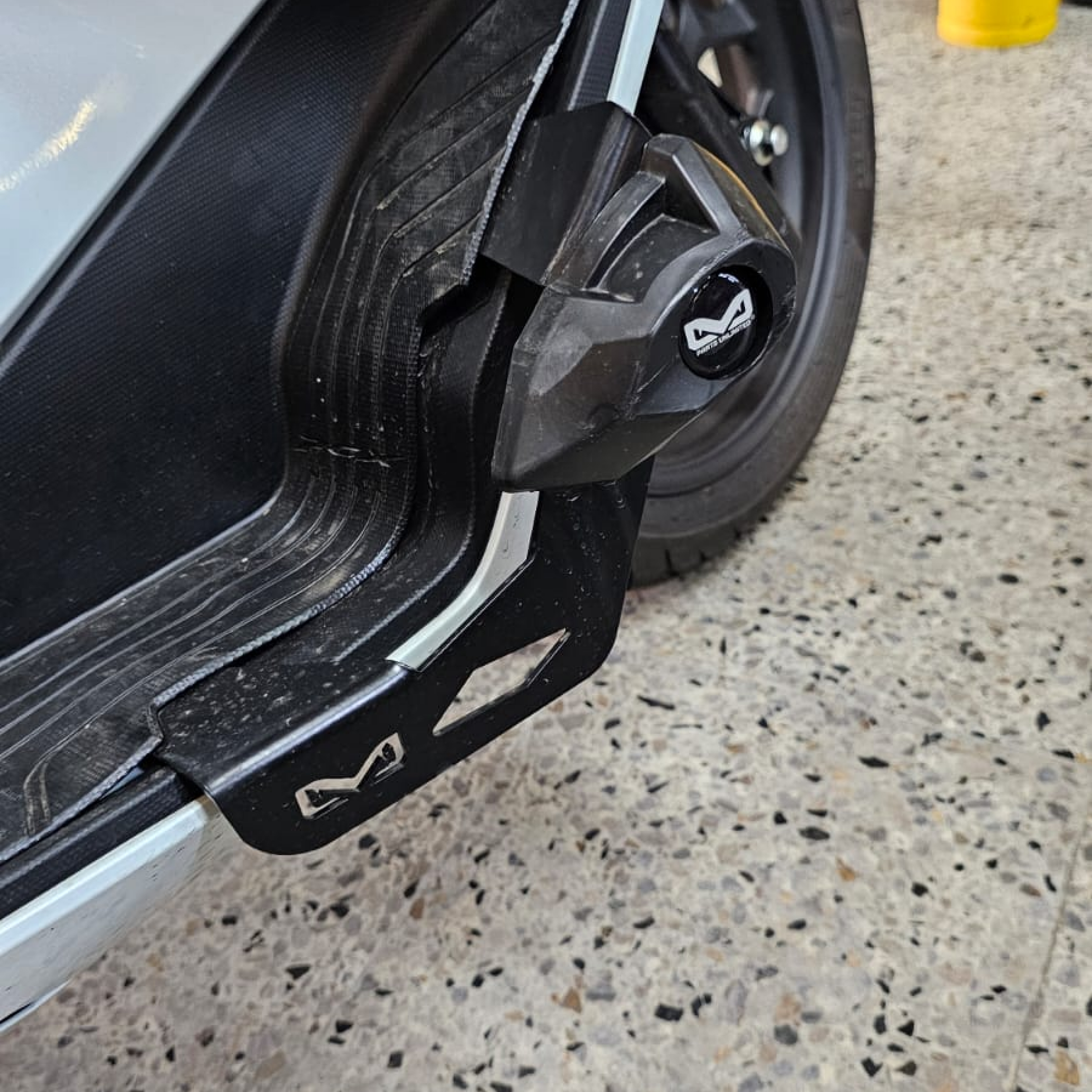 DEFENSAS CON SLIDERS ARMO DELANTERO Y TRASERO HONDA PCX