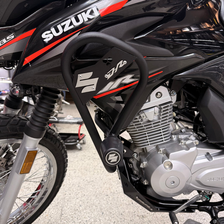 BARRA DE PROTECCION CON SLIDER CARBONO SIX SUZUKI DR 150