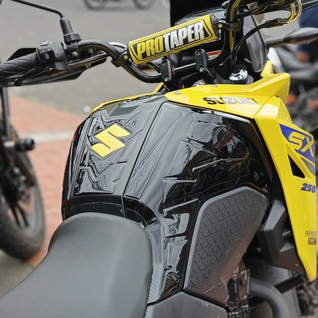 STOMPGRIPS - PROTECTORES DE TANQUE SEVEN DESIGN 7D HIDRO GEL SUZUKI VSTROM 250 SX (COLORES)