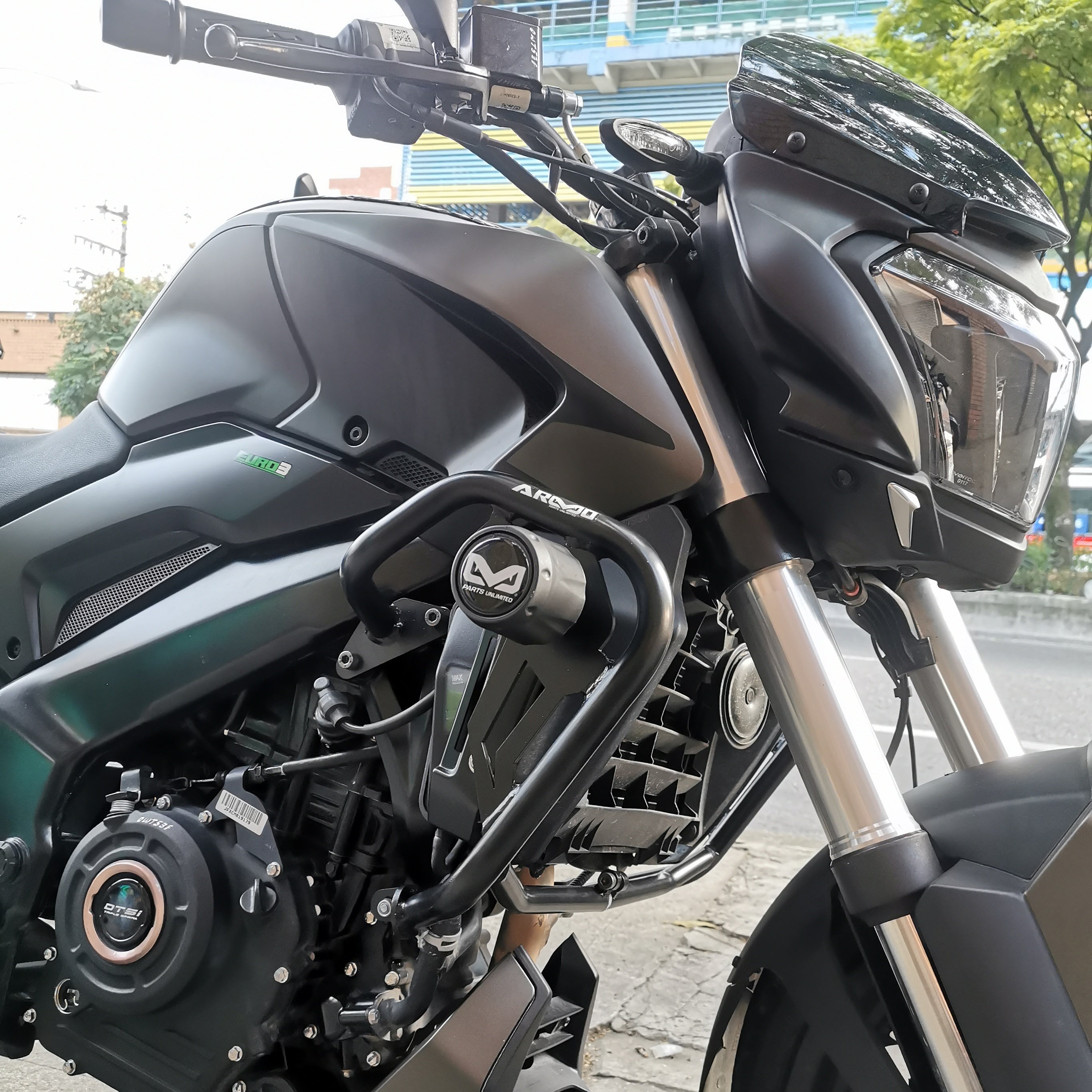 BARRA DE PROTECCIÓN CON SLIDER ARMO DOMINAR 250 - 400 UG