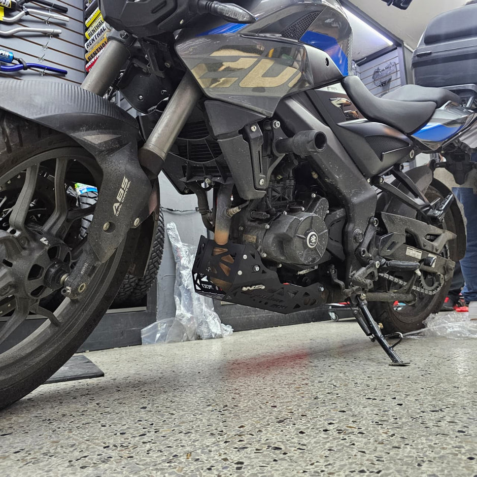 PROTECTOR DE MOTOR PECHERA BAJAJ PULSAR NS 200 2023 O SUPERIOR