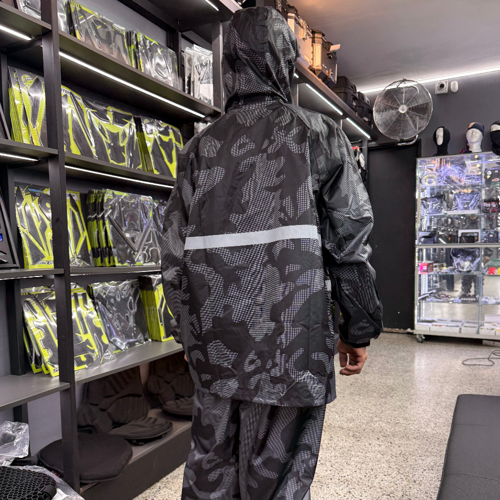 IMPERMEABLE CAMUFLADO
