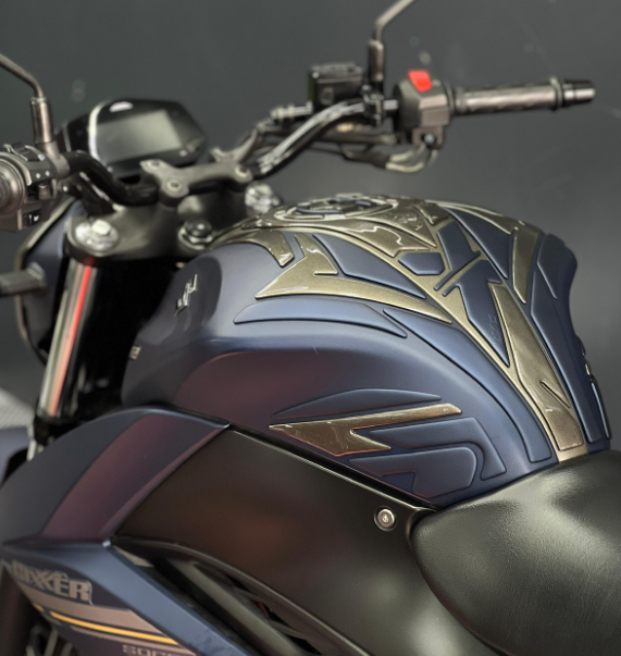 STOMPGRIPS - PROTECTORES DE TANQUE LUXUS PROTECT SUZUKI GIXXER 150 FI - GIXXER 250 FI - GIXXER 150 SF - GIXXER 250 SF