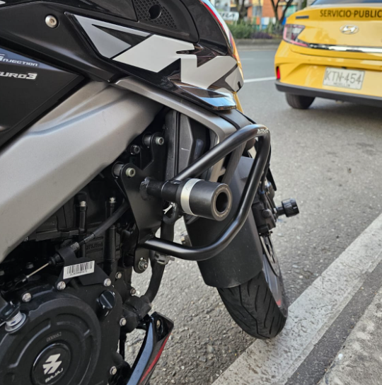 BARRA DE PROTECCION CON SLIDER PULSAR NS400Z ARMO