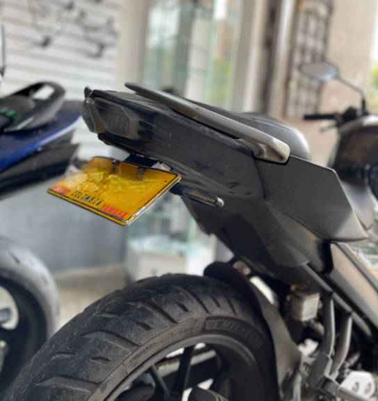 FENDER ELIMINATOR YAMAHA FZ 2.0 - FZ25