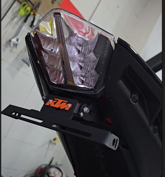 FENDER ELIMINATOR KTM DUKE 200/250/390 NG - KTM ADVENTOUR 250/390