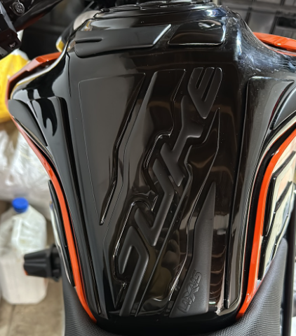 STOMPGRIPS - PROTECTORES DE TANQUE LUXUS PROTECT KTM DUKE 200/250/390 NG