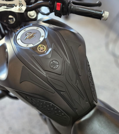 STOMPGRIPS - PROTECTORES DE TANQUE SPECIAL EDITION YAMAHA FZ25