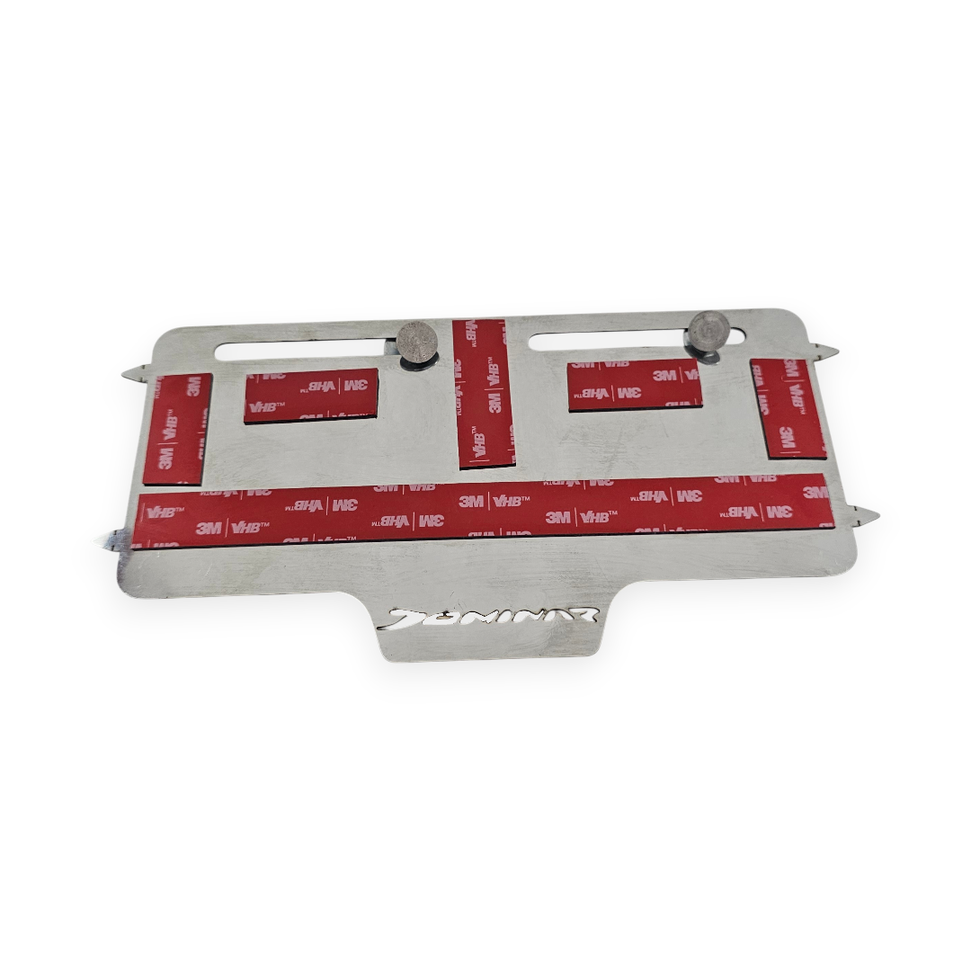 PORTA PLACA EN ACERO FLOTANTE SIN PERFORAR BAJAJ DOMINAR