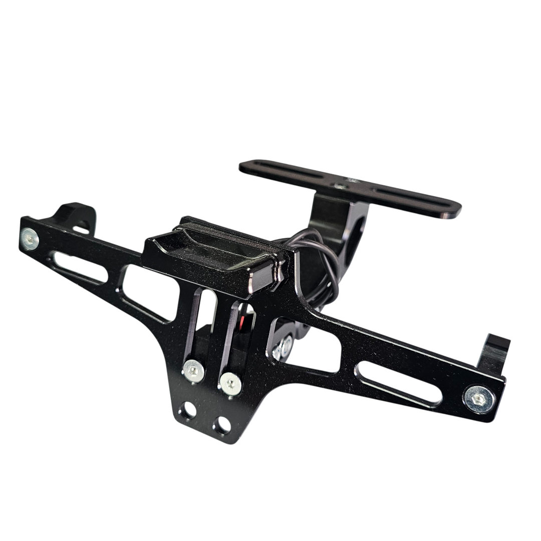 FENDER ELIMINATOR UNIVERSAL EN ALUMINIO CON LUZ DE PLACA