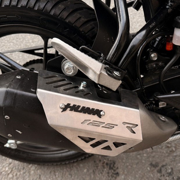 LÁMINA DE EXOSTO EN ACERO HERO HUNK 125R