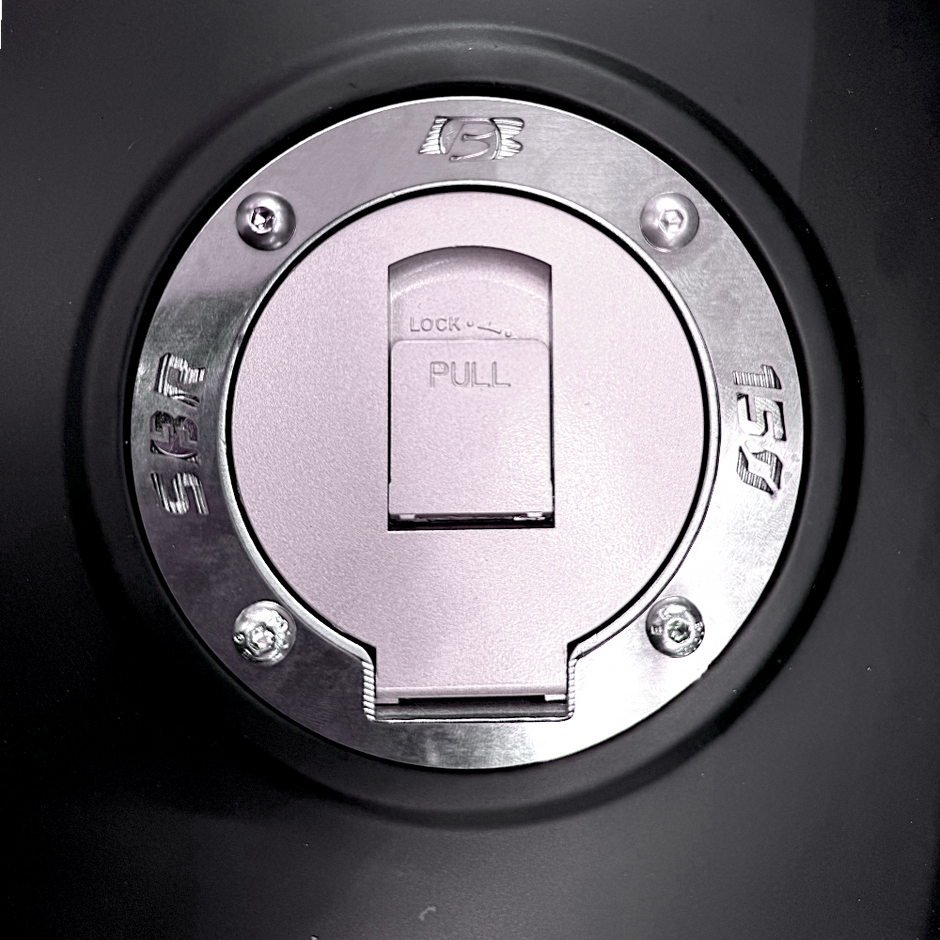 PROTECTOR DE TAPA TANQUE O ARO DE GASOLINA EN ACERO BERA SBR 150