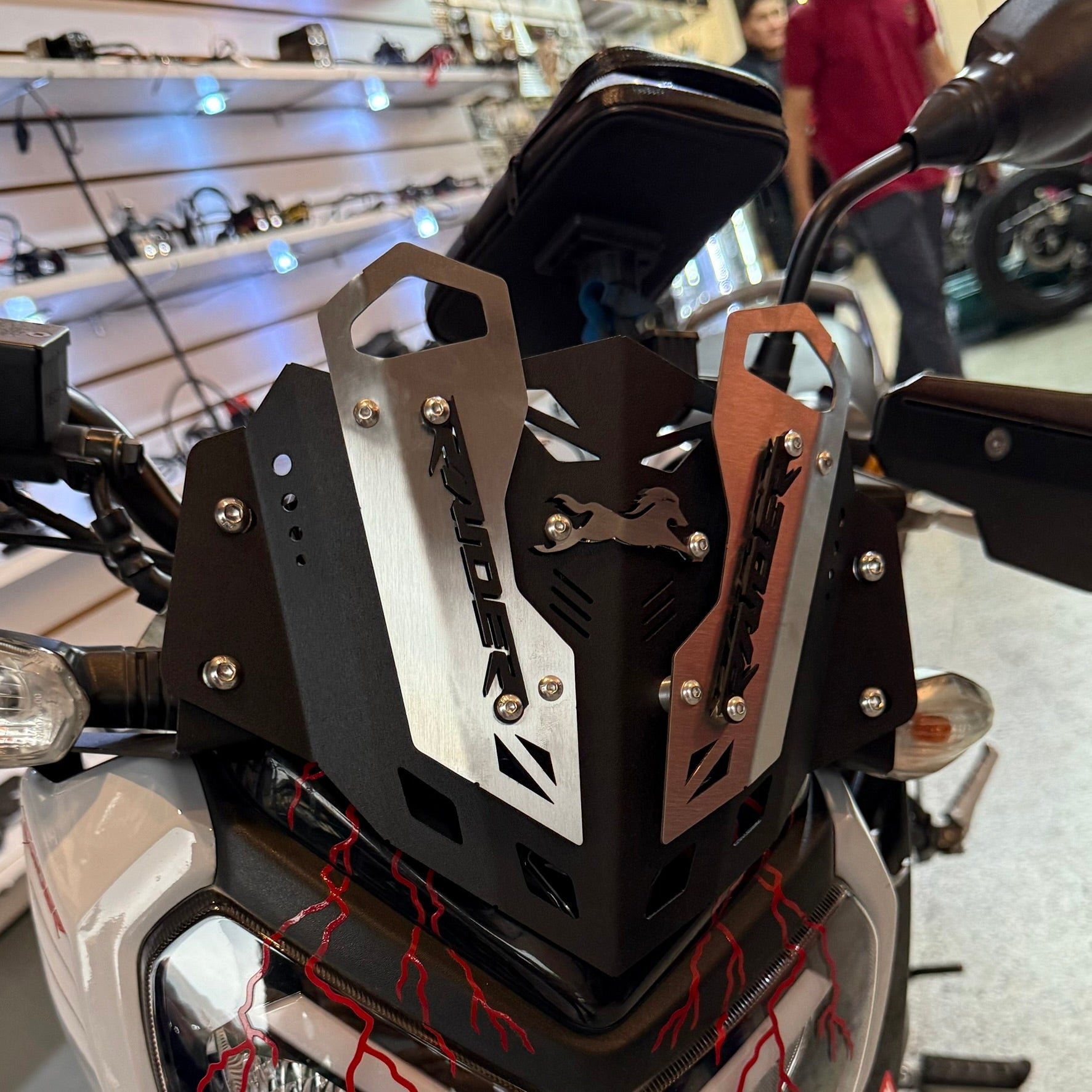 CUPULA EN ACERO TVS RAIDER