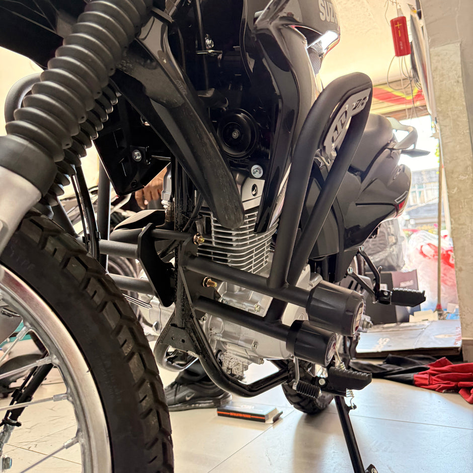 BARRA PROTECCIÓN CON SLIDER CARBONO SIX SUZUKI DR 160X