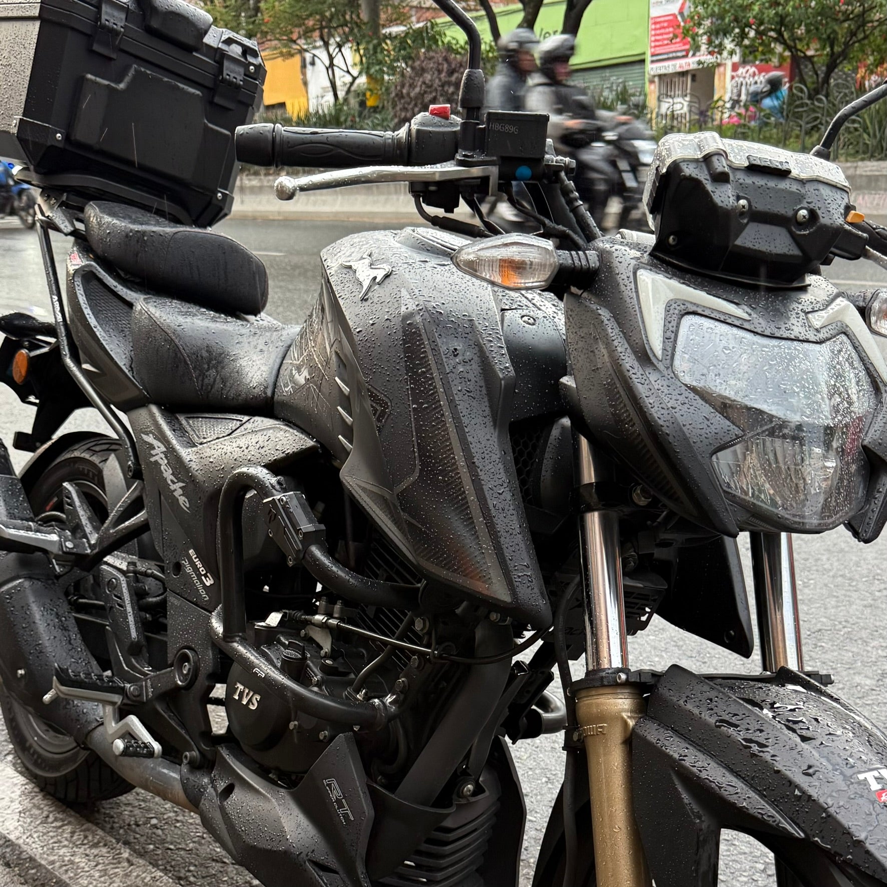 BARRA DE PROTECCIÓN CON SLIDER FP TVS APACHE 160/200 4V