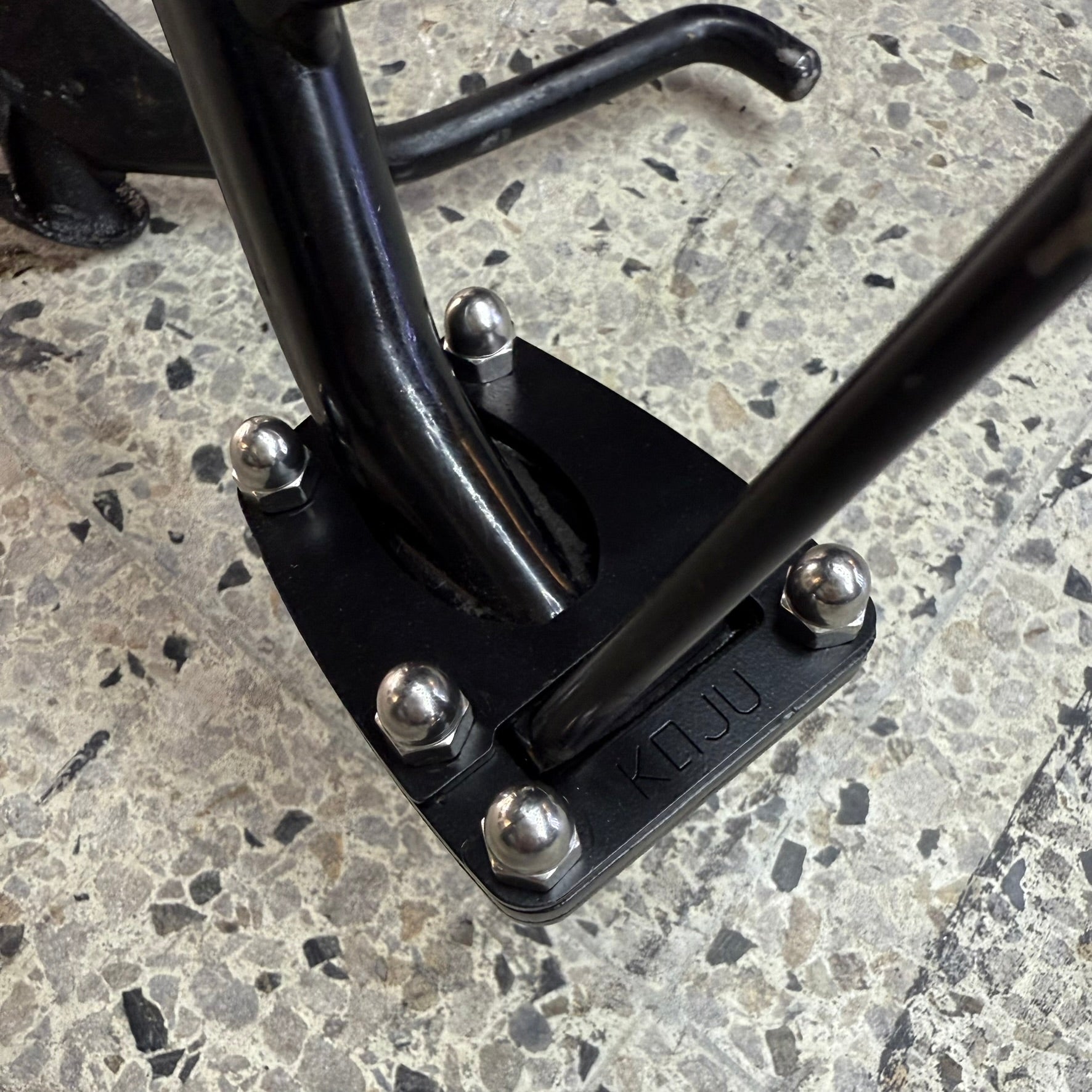 SOPORTE DE PATA - CHANCLA HERO XPULSE 200