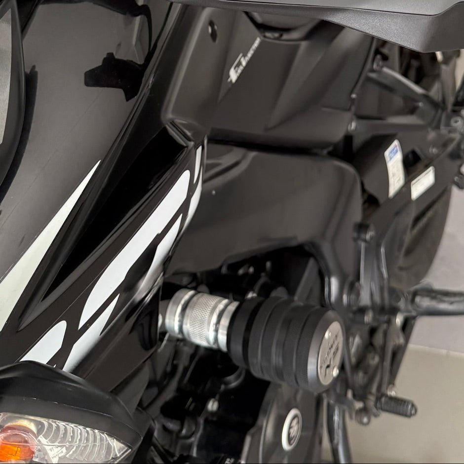 SLIDERS DE ALTO IMPACTO PULSAR NS 200 (2 PUNTOS DE APOYO)