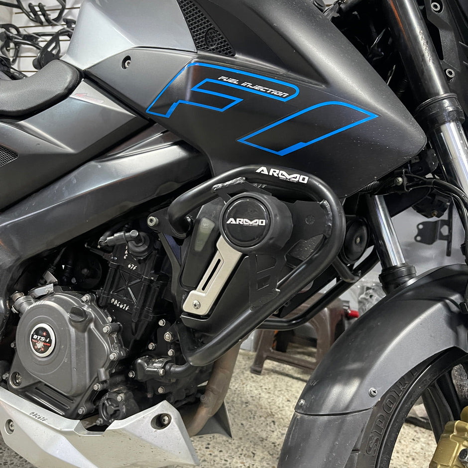 BARRA DE PROTECCIÓN CON SLIDER ARMO PULSAR NS 200 2024 O SUPERIOR