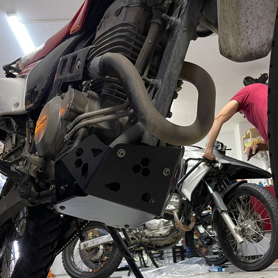 PROTECTOR DE MOTOR PECHERA HONDA XR 250 TORNADO - HONDA XRE 300/ABS ARMO