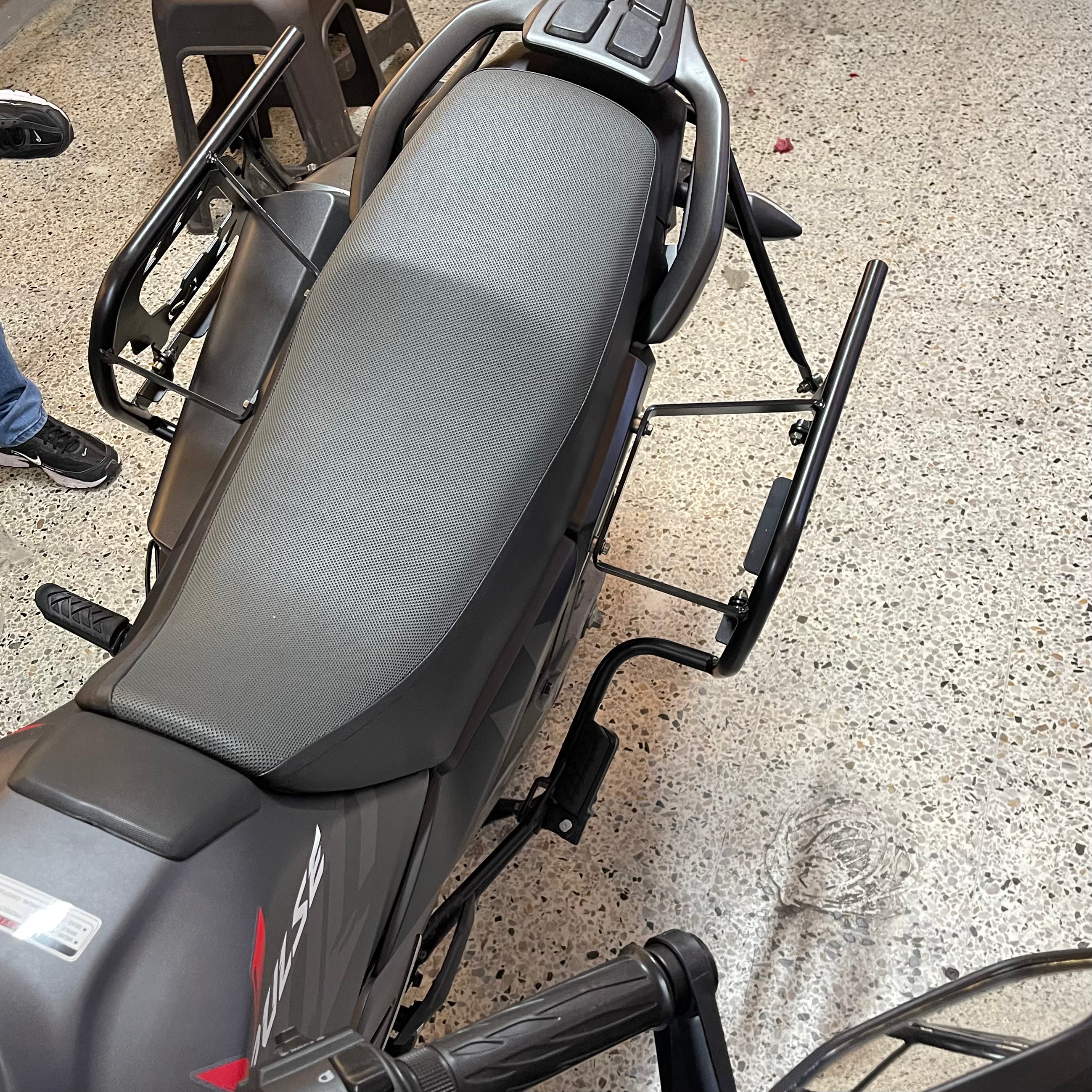 PORTA ALFORJAS MULTIFUNCIONAL ARMO XPULSE 200 4V